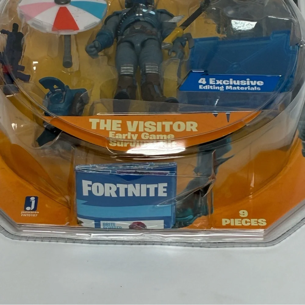 Fortnite THE VISITOR Early Game Survival Kit Figure Pack Action Figure NIP NEW